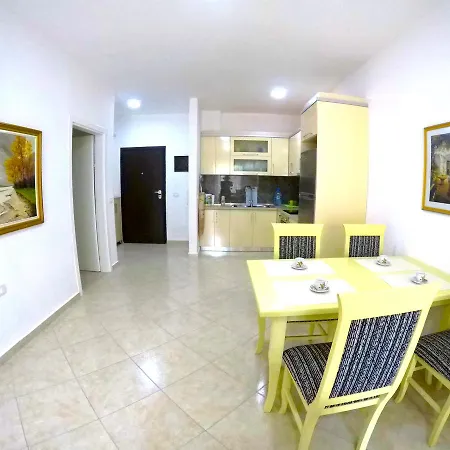 Three Bedroom 公寓 Vlorë